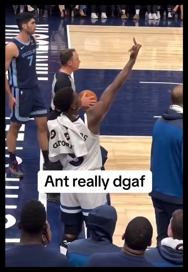 DG视讯官网平台爱德华兹谈被罚款:我犯了一个愚蠢的错误 我不会再这样做了