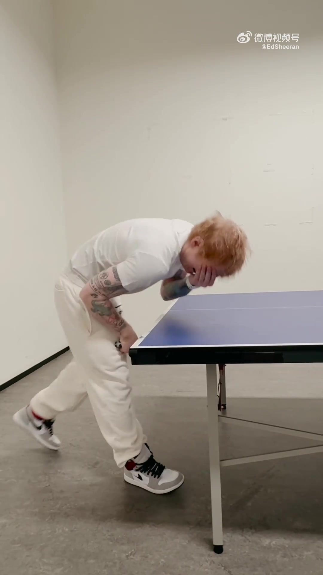 DB电子官网黄老板社媒：很开心能和樊振东一起打乒乓球，感谢你的金牌教程