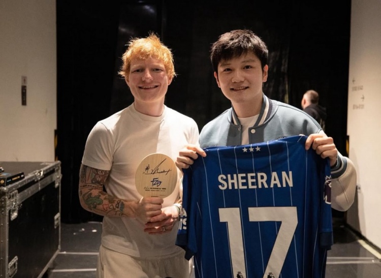 DB电子官网黄老板社媒:很开心能和樊振东一起打乒乓球,感谢你的金牌教程