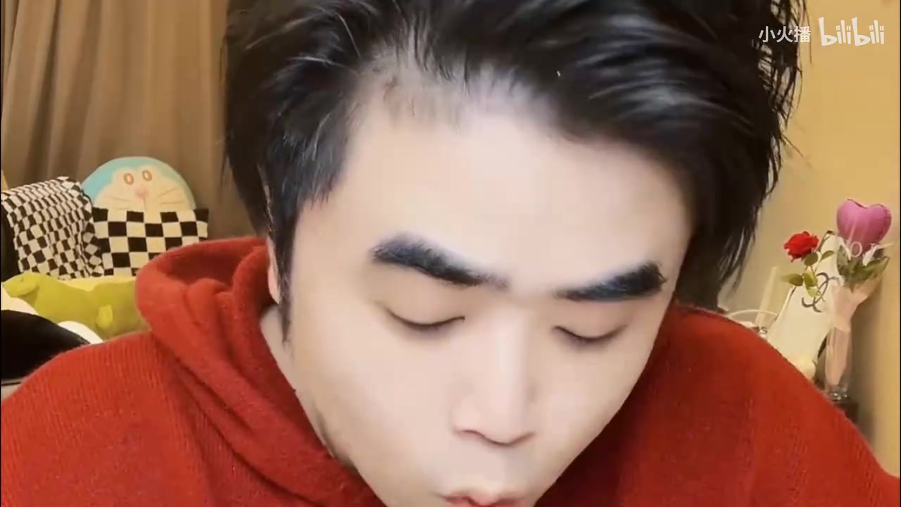 DB视讯官方登录入口TES和HLE四六开！朱开：打HLE最重要是中野 369打Zeus肯定Zeus强