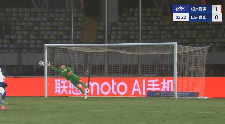DB视讯官方登录入口半场-杨超声精彩倒钩罗德里格传射 梅州客家暂3-1山东泰山